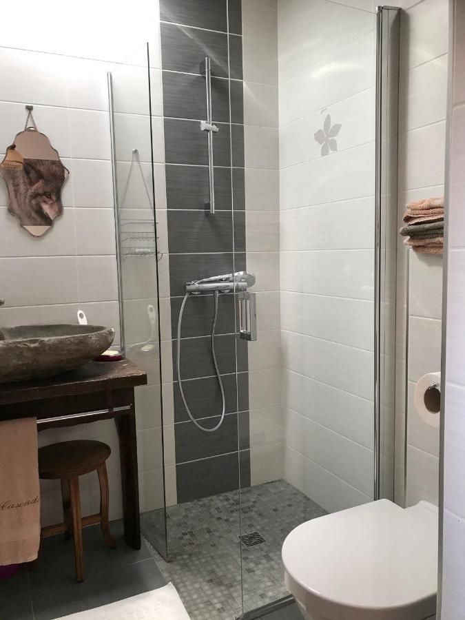 Chambre D'Hotes Le Cascadou Banassac Eksteriør billede