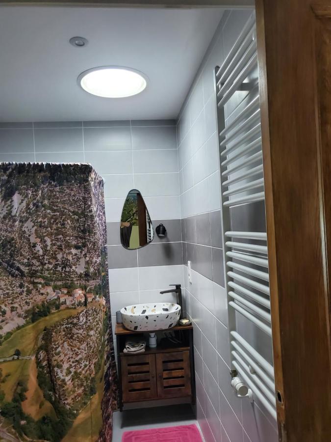Chambre D'Hotes Le Cascadou Banassac Eksteriør billede